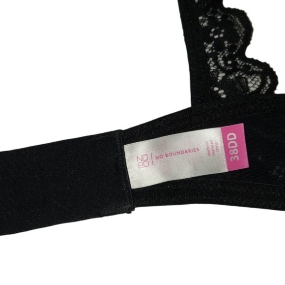⭐️ HOST PICK ⭐️ Black Lace Push Up Bra 38DD - Picture 8 of 8